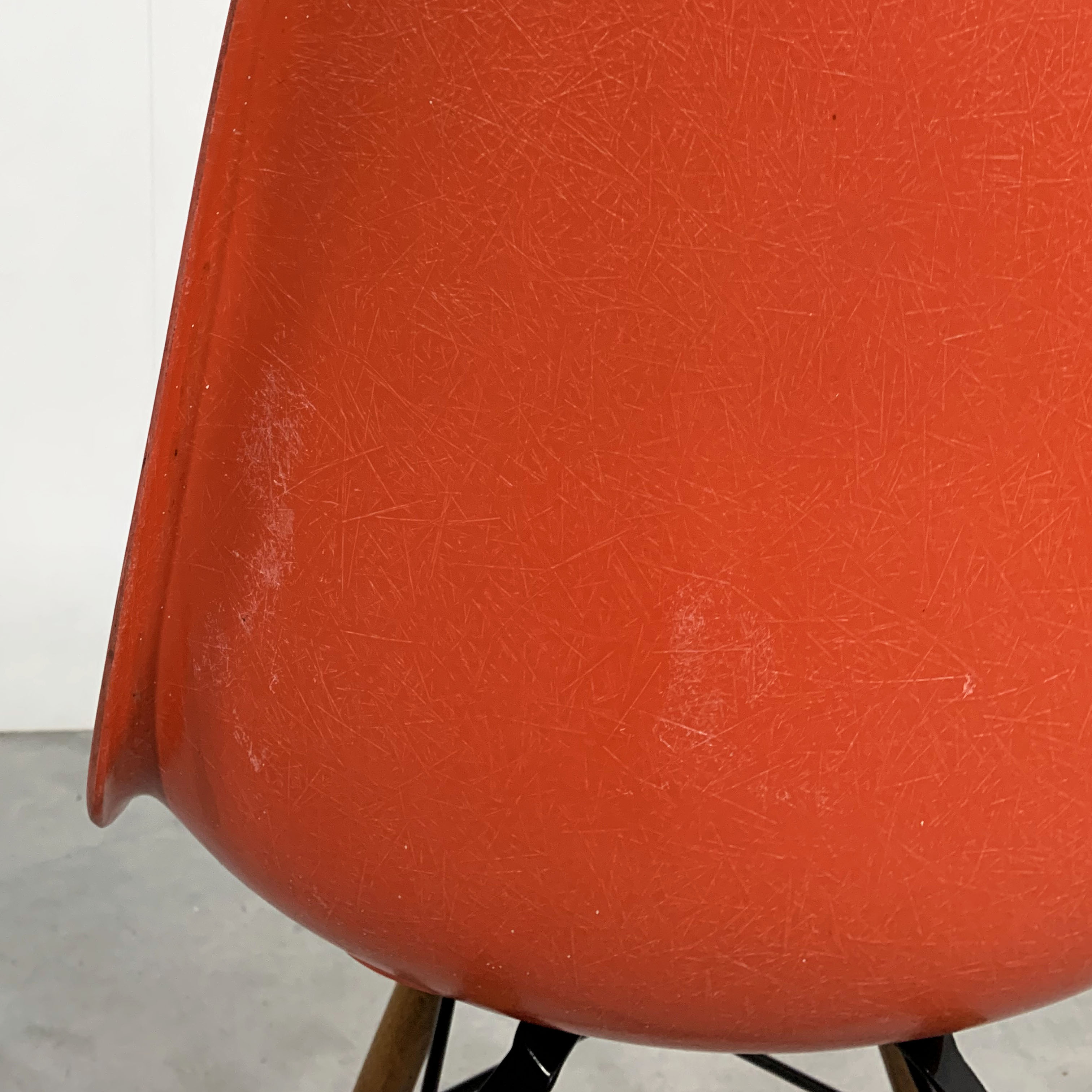 Chaise DSW Corail de Charles & Ray Eames pour Herman Miller, 1970