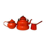 Red enamel