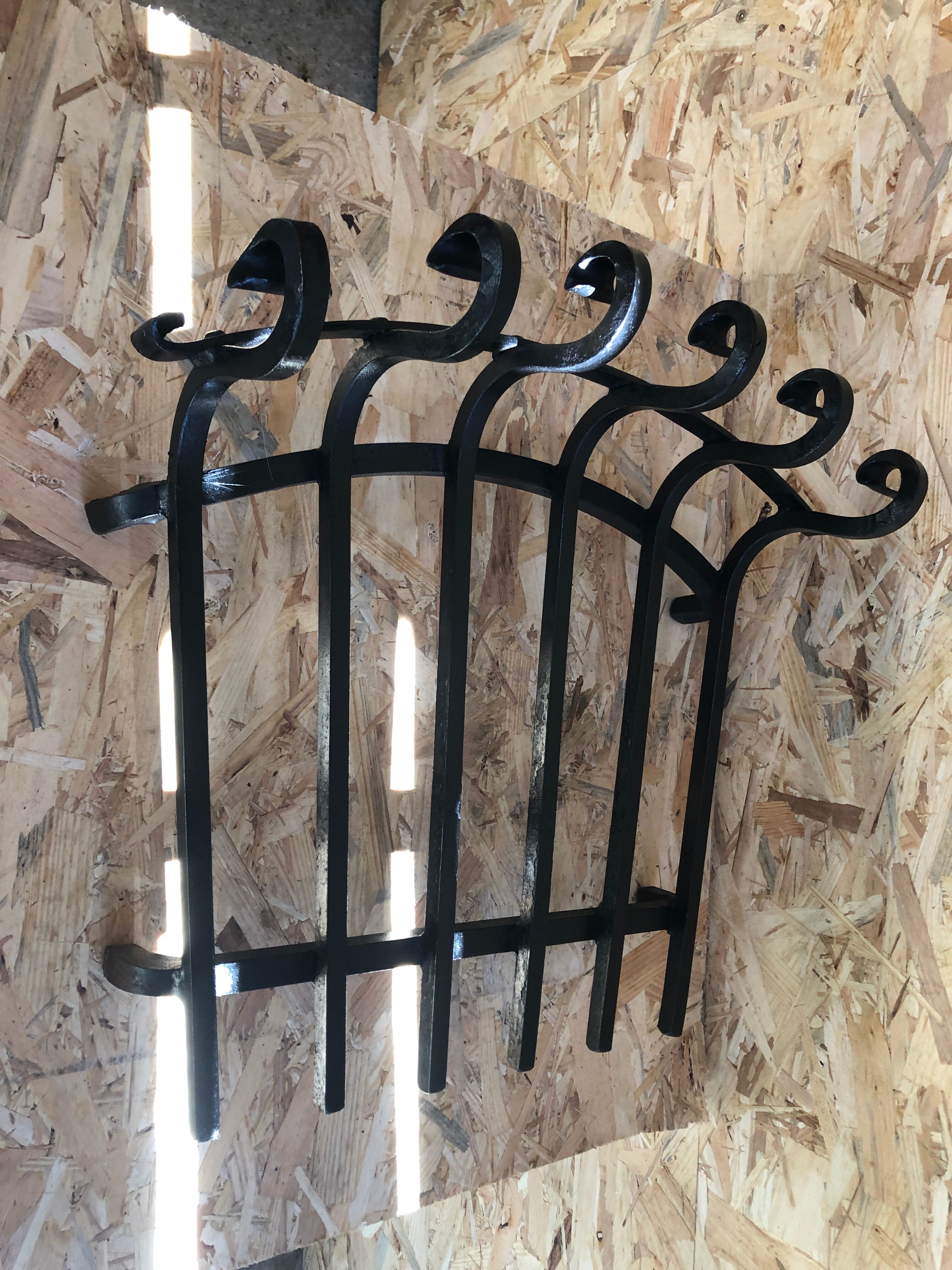 Old door logs grid fireplace fireplace wrought iron black large vintage model