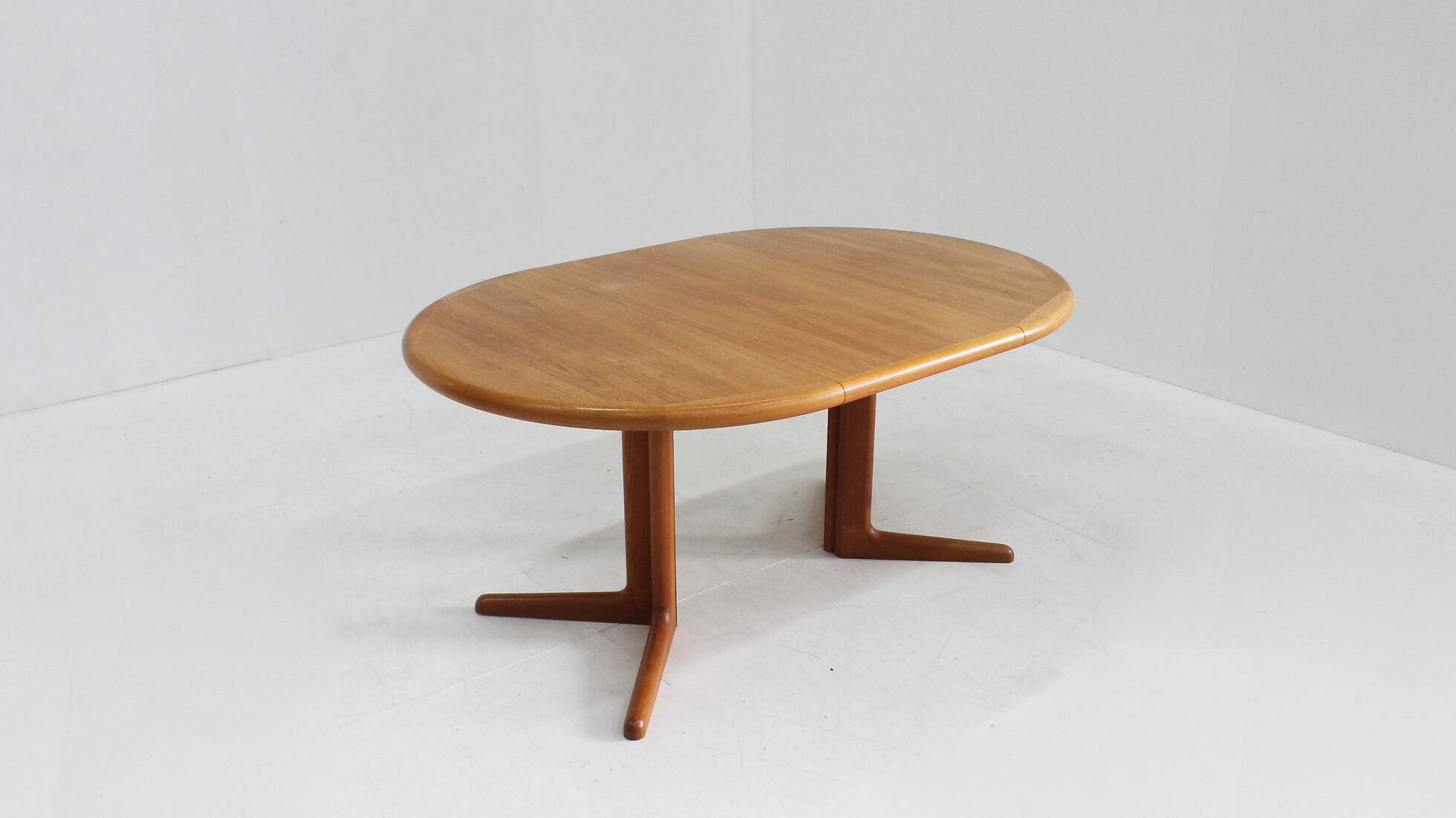 Table à manger ronde extensible en teck danoise vintage des années 1960