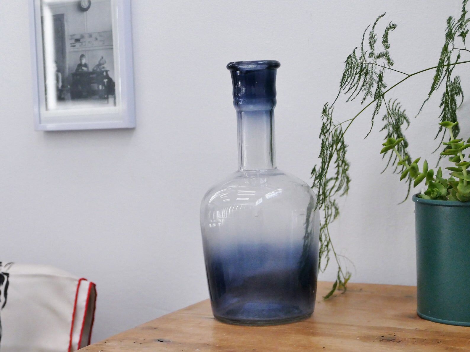 Decorative moulded glass carafe
