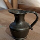 Petit pichet en bronze massif – style antique / oriental