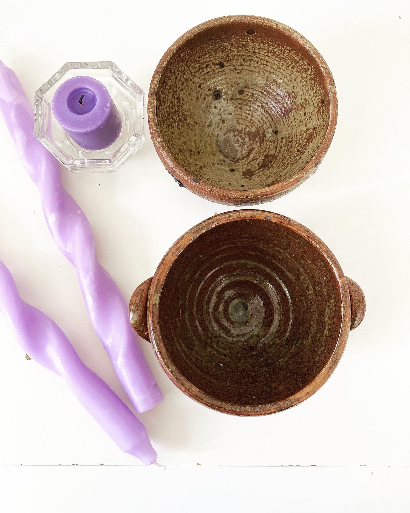 Duo of large stoneware bowls