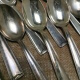 Silver metal cutlery set