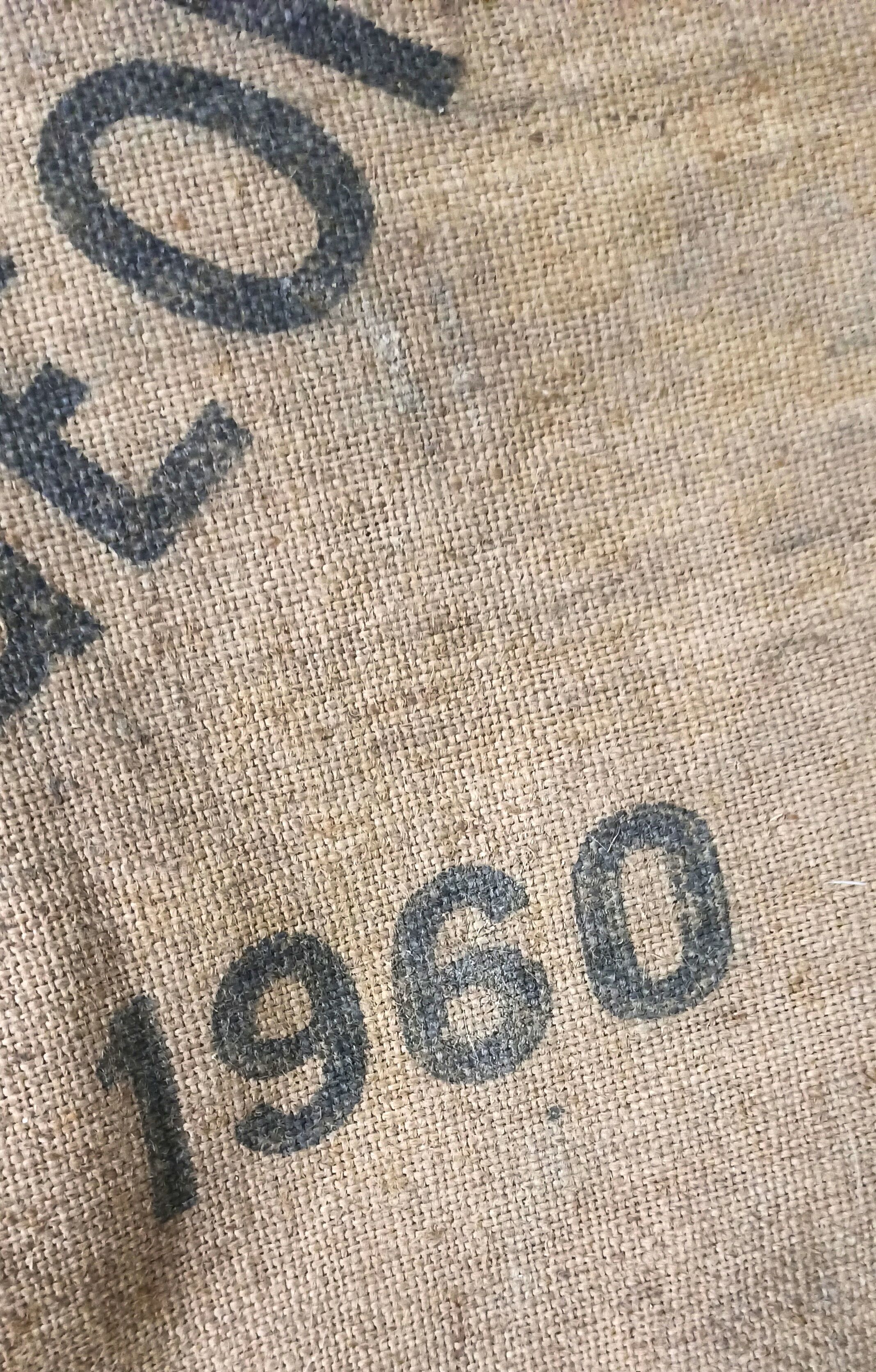Bag burlap union perénéo ariegoise red