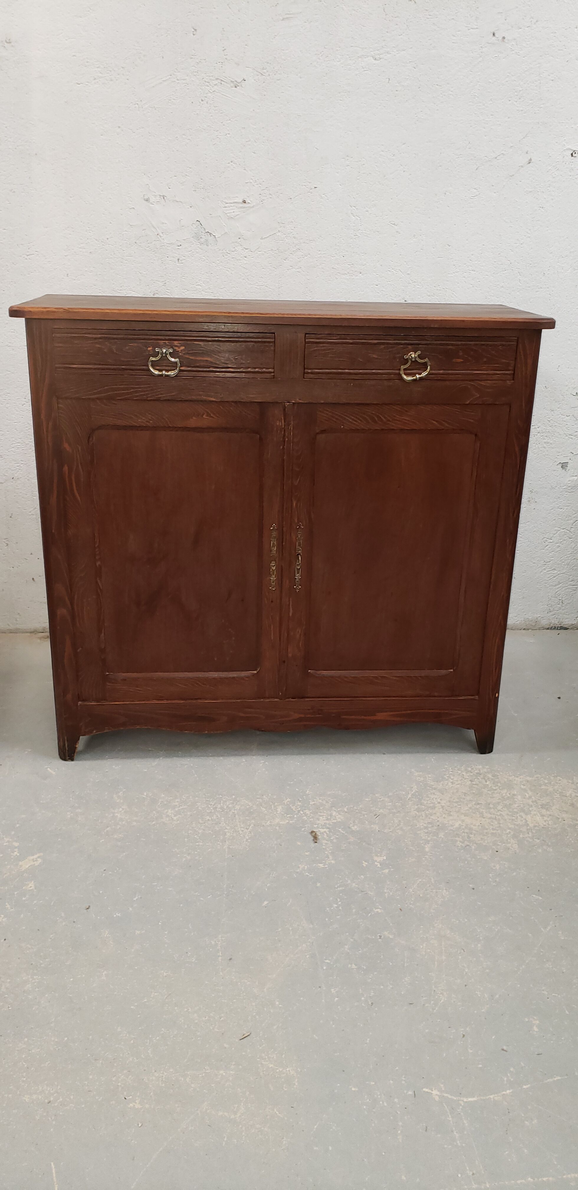 Parisian buffet in fir