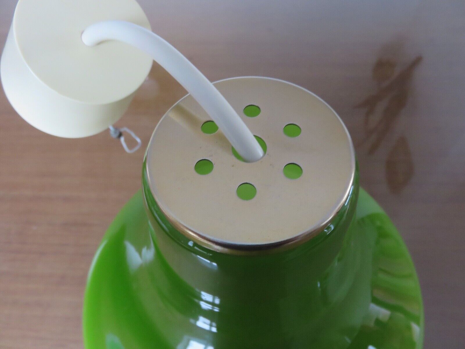 Suspension in green opaline Parscot 1970