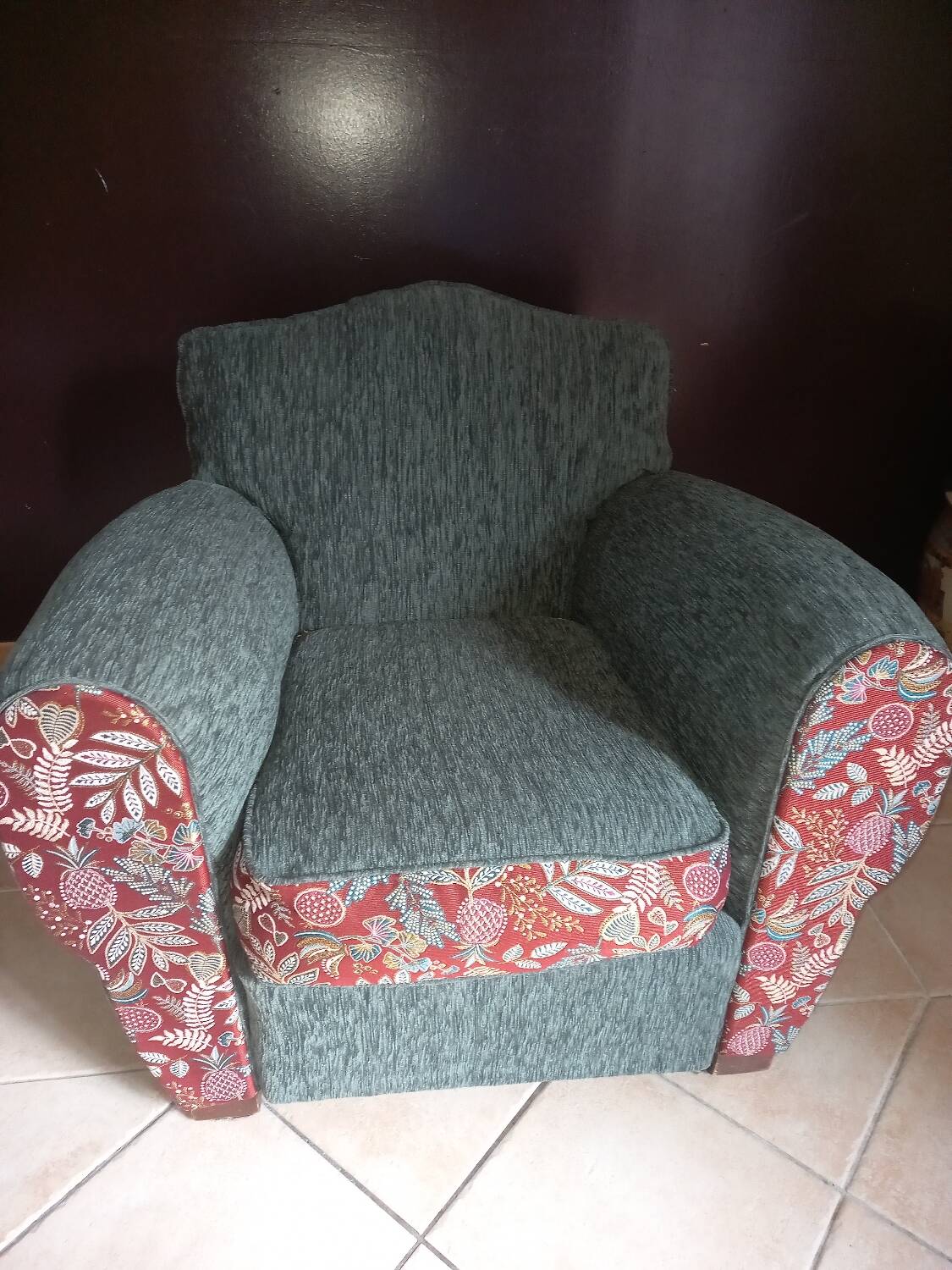 Restored vintage armchair from the 1940s-50s – provenance Nadia Barentin