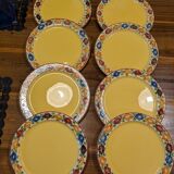 Set of 8 dessert plates