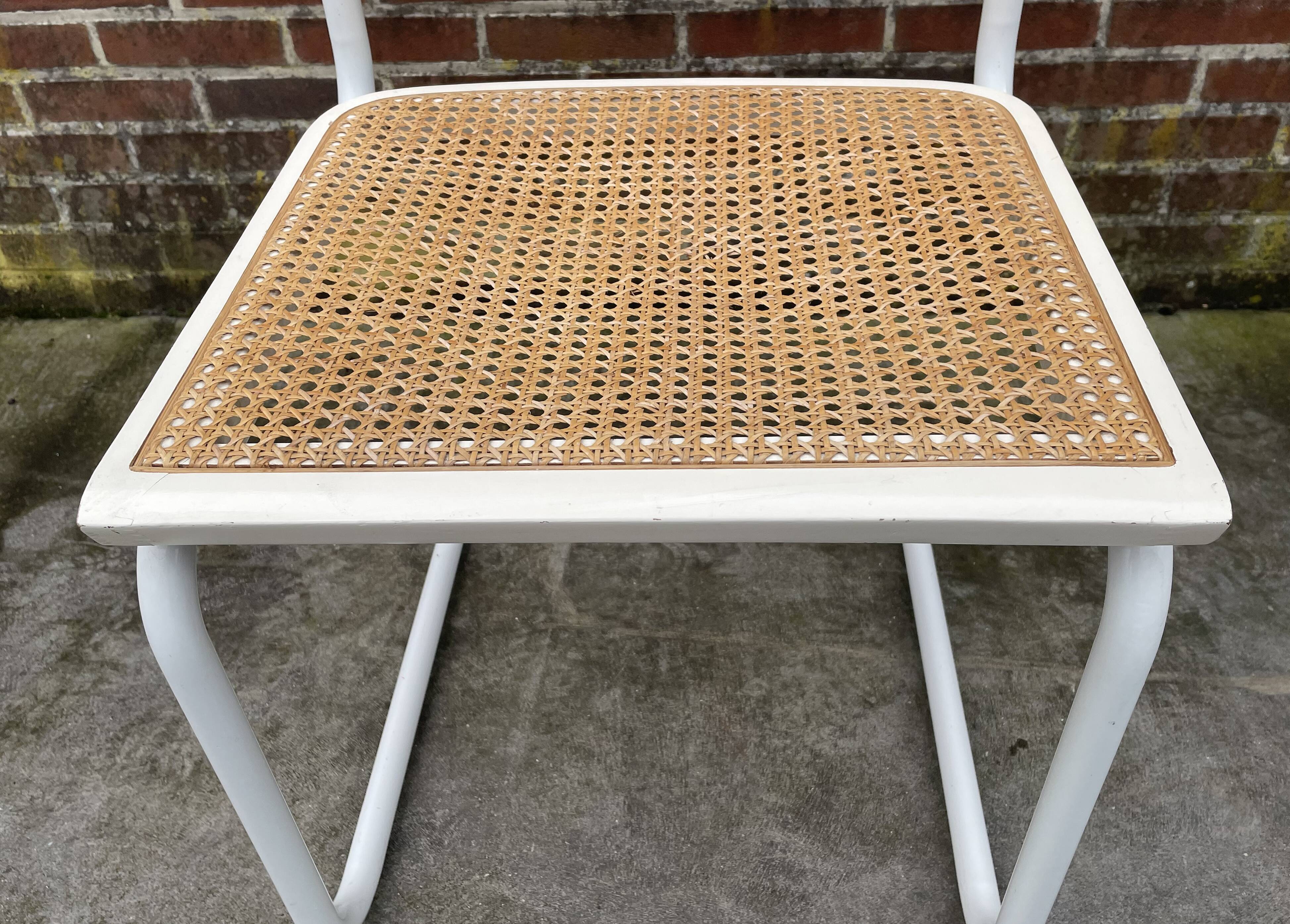 Cesca chair b32 model in white design