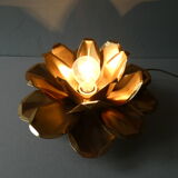 Golden metal flower wall lamp