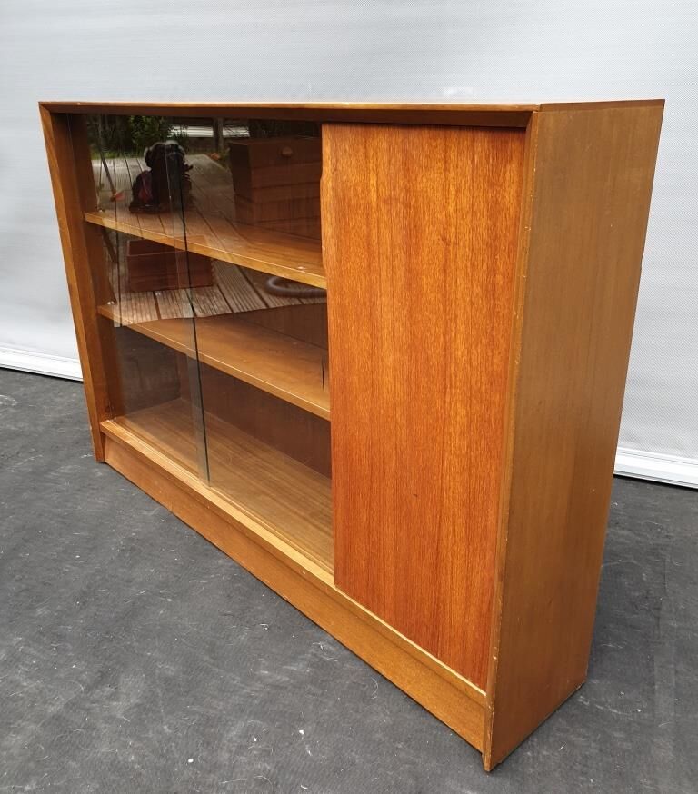 Teck bookcase Herbert E. Gibbs 1960