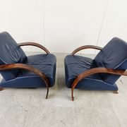 Paire de fauteuils en bois courbé et cuir bleu, années 1970