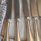 12 knives