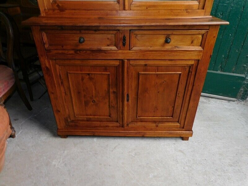 2-body buffet or 19th century fir museum
