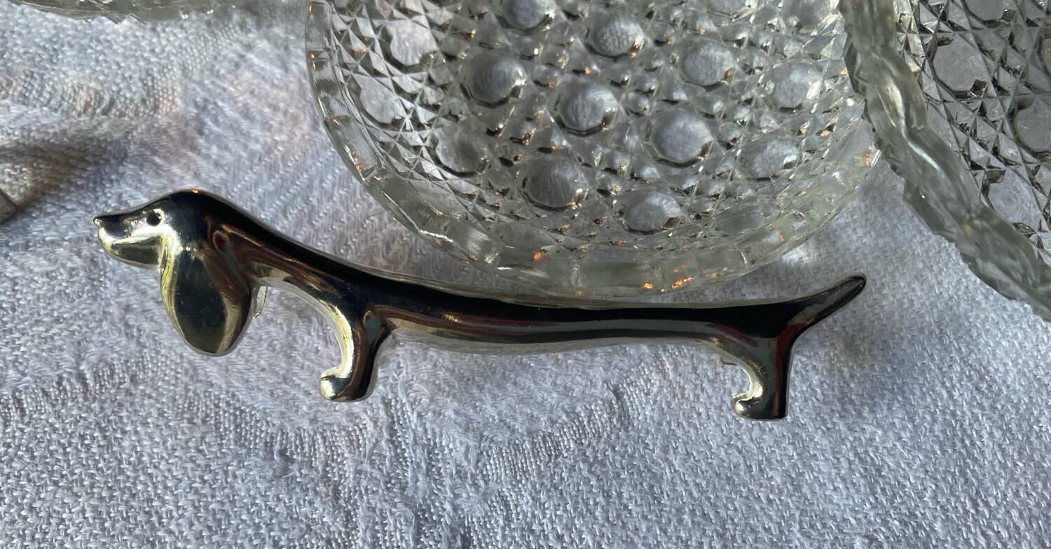 Set of 6 silver metal dachshund knife rests