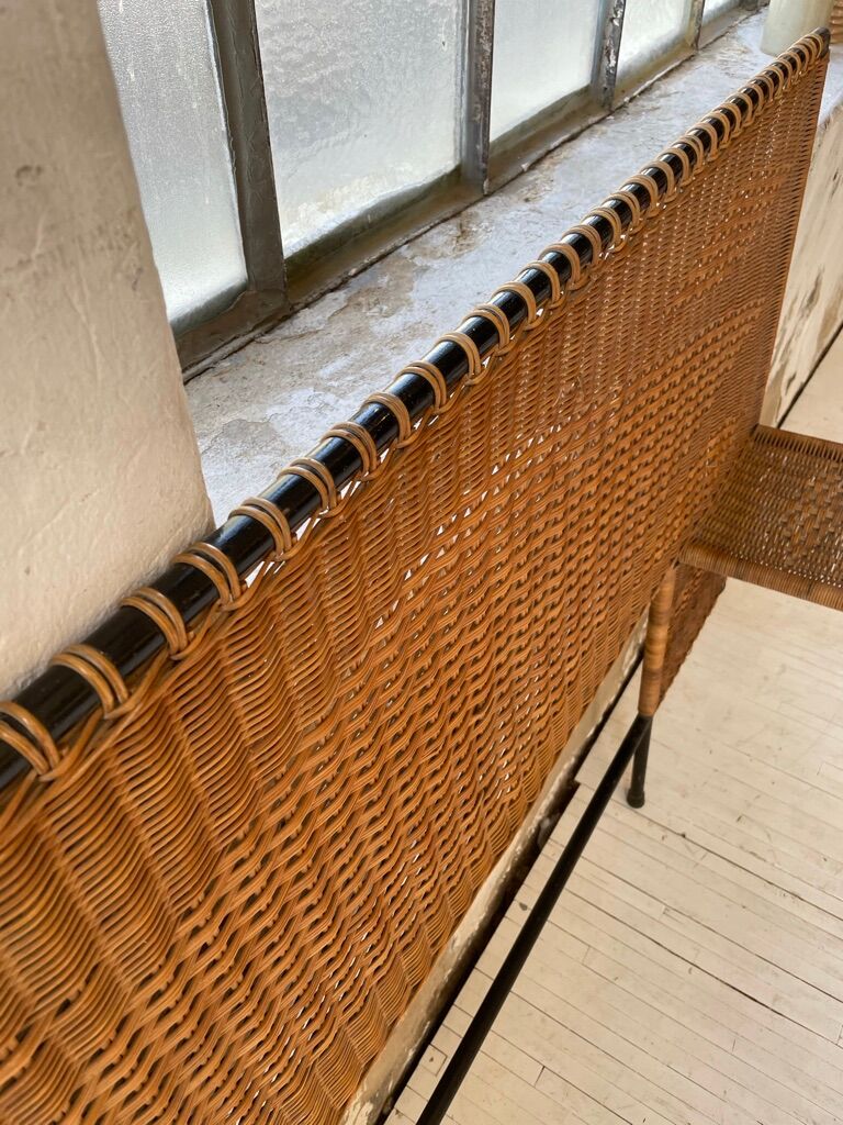 Metal and wicker headhead 50s