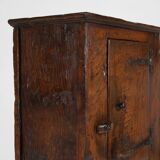Rare French 16th century oak cabinet with beautiful patina