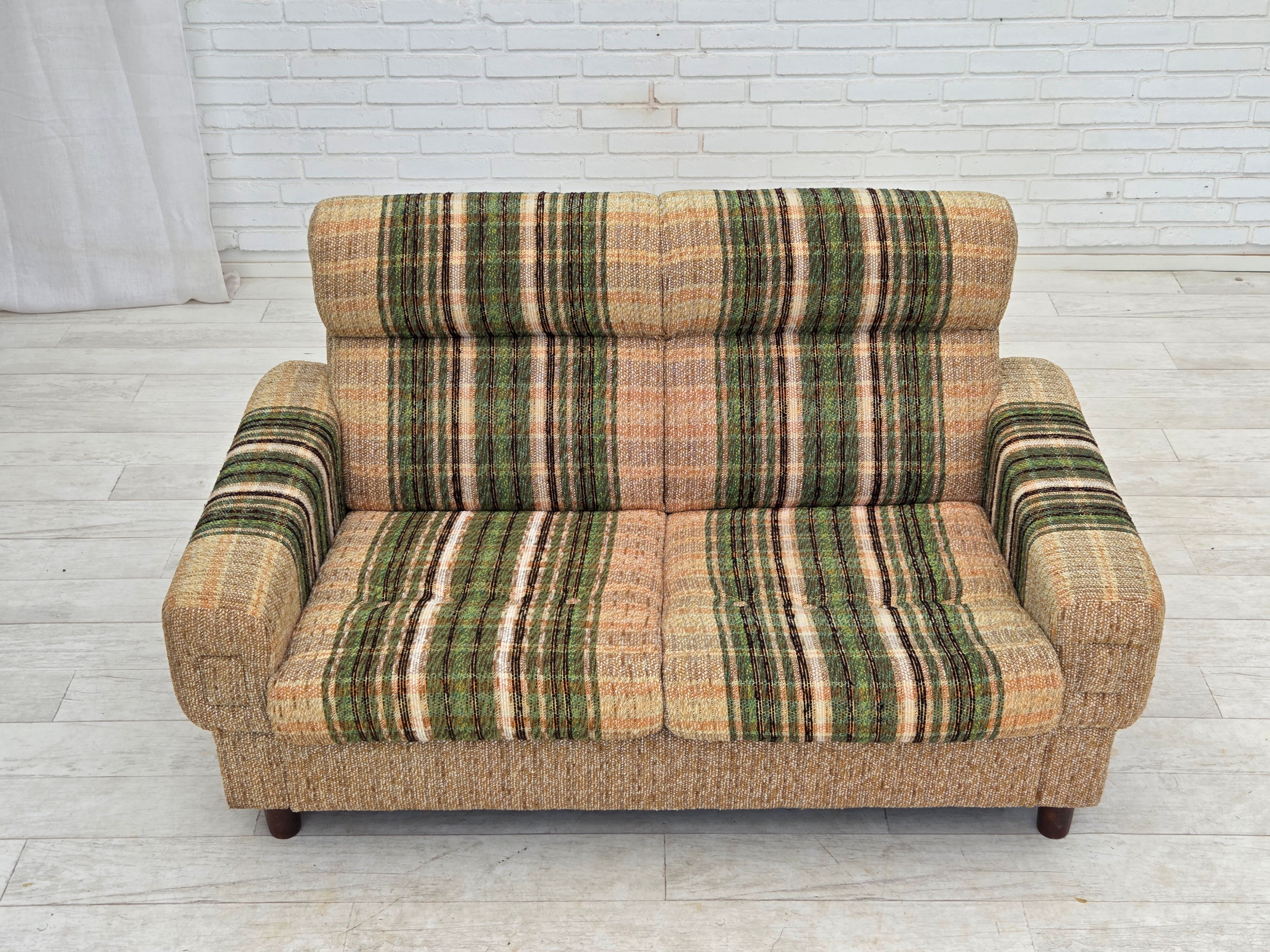 1980s, Danish 2-seater sofa by Nisbo Horsens, furniture wool.