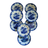 8 assiettes plates très anciennes en terre de fer