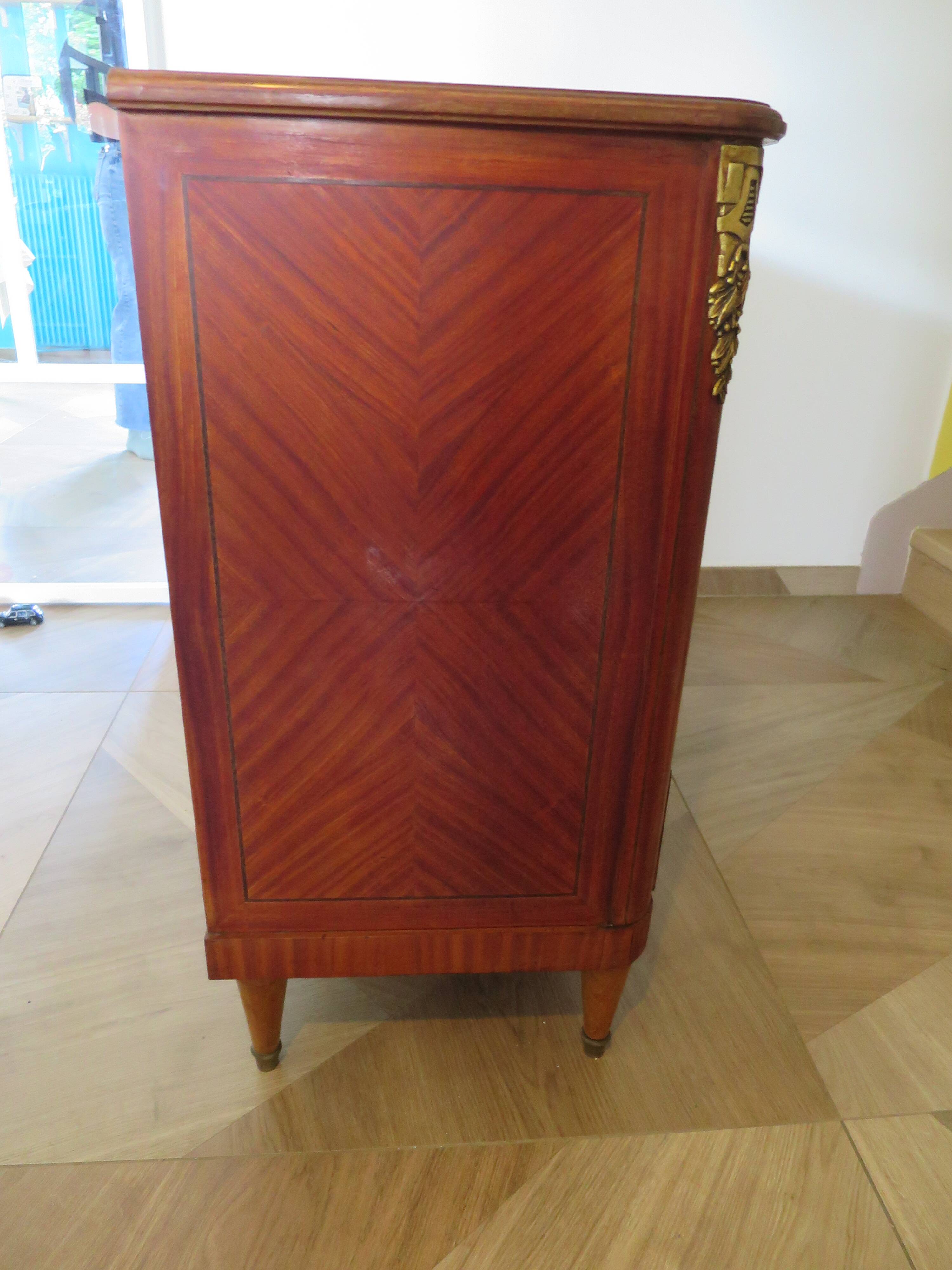 Louis XVI chest of drawers - Bronze - Butterfly wood veneer marquetry - 1930