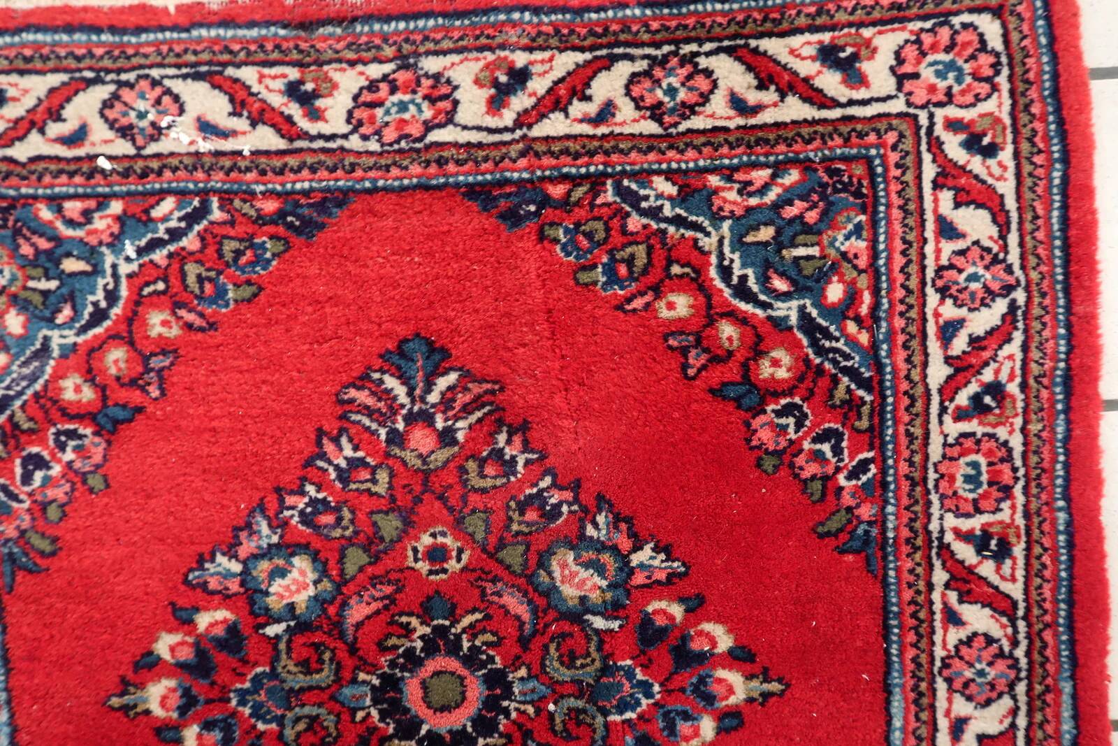 Rare square vintage 1970s Persian Hamadan rug 83cm x 89cm - 1C1250