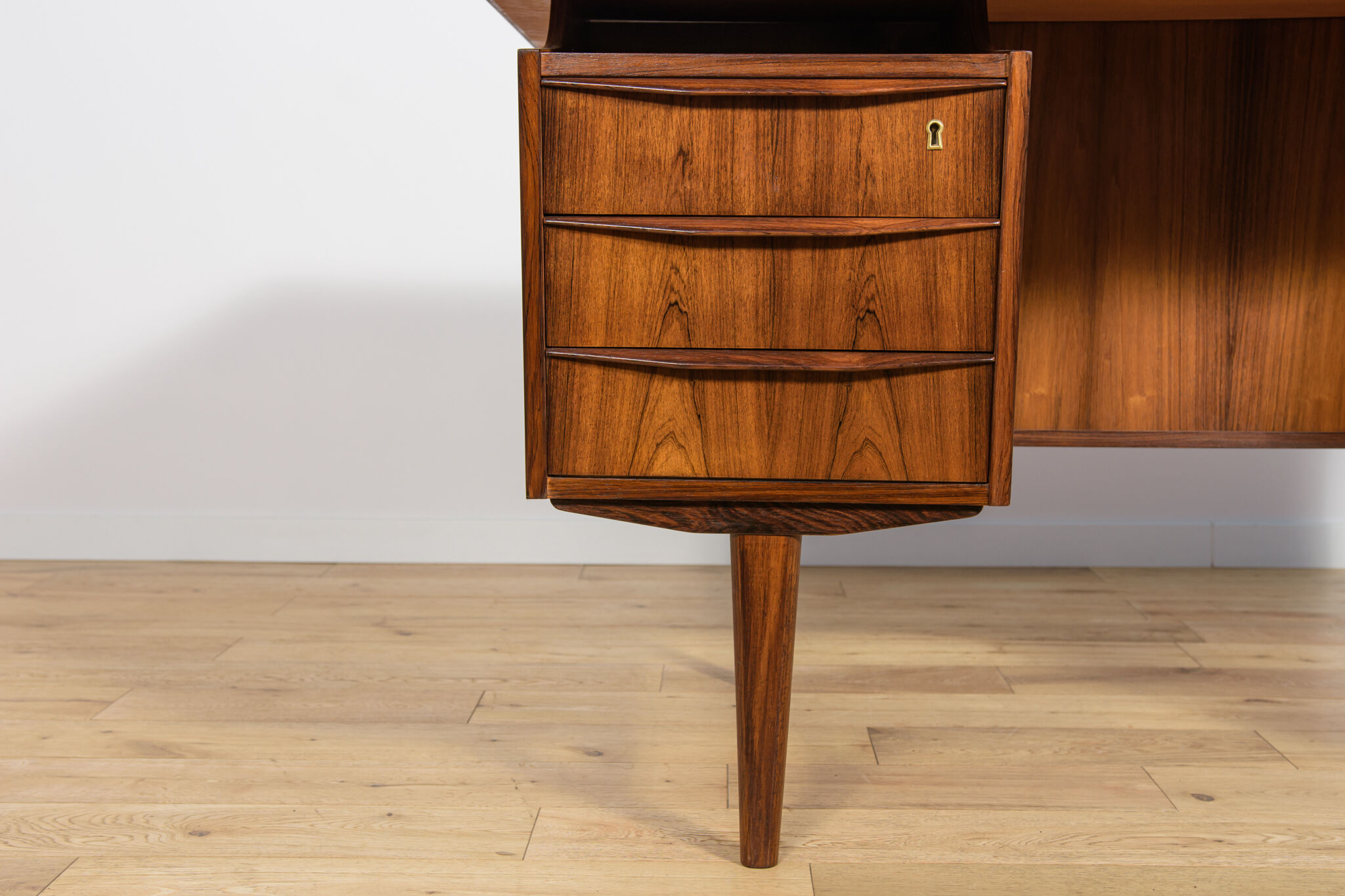Mid-century freestanding rosewood desk, Denmark, 1960s