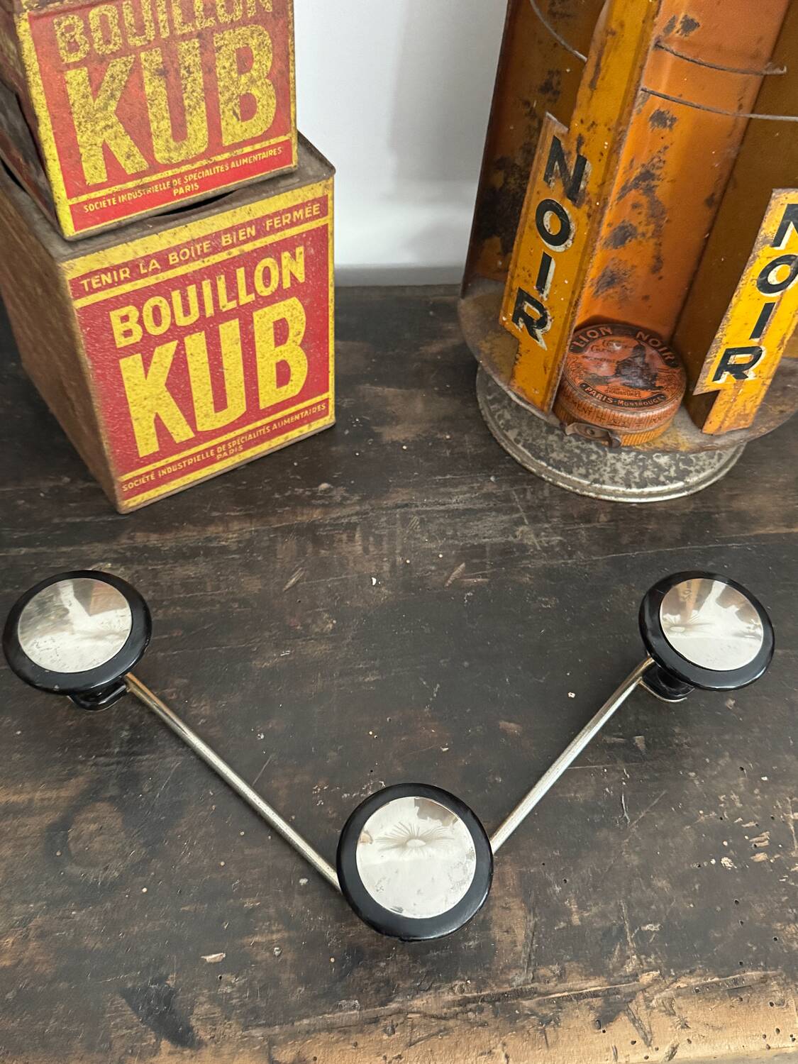 Vintage 3-hook wall-mounted coat rack