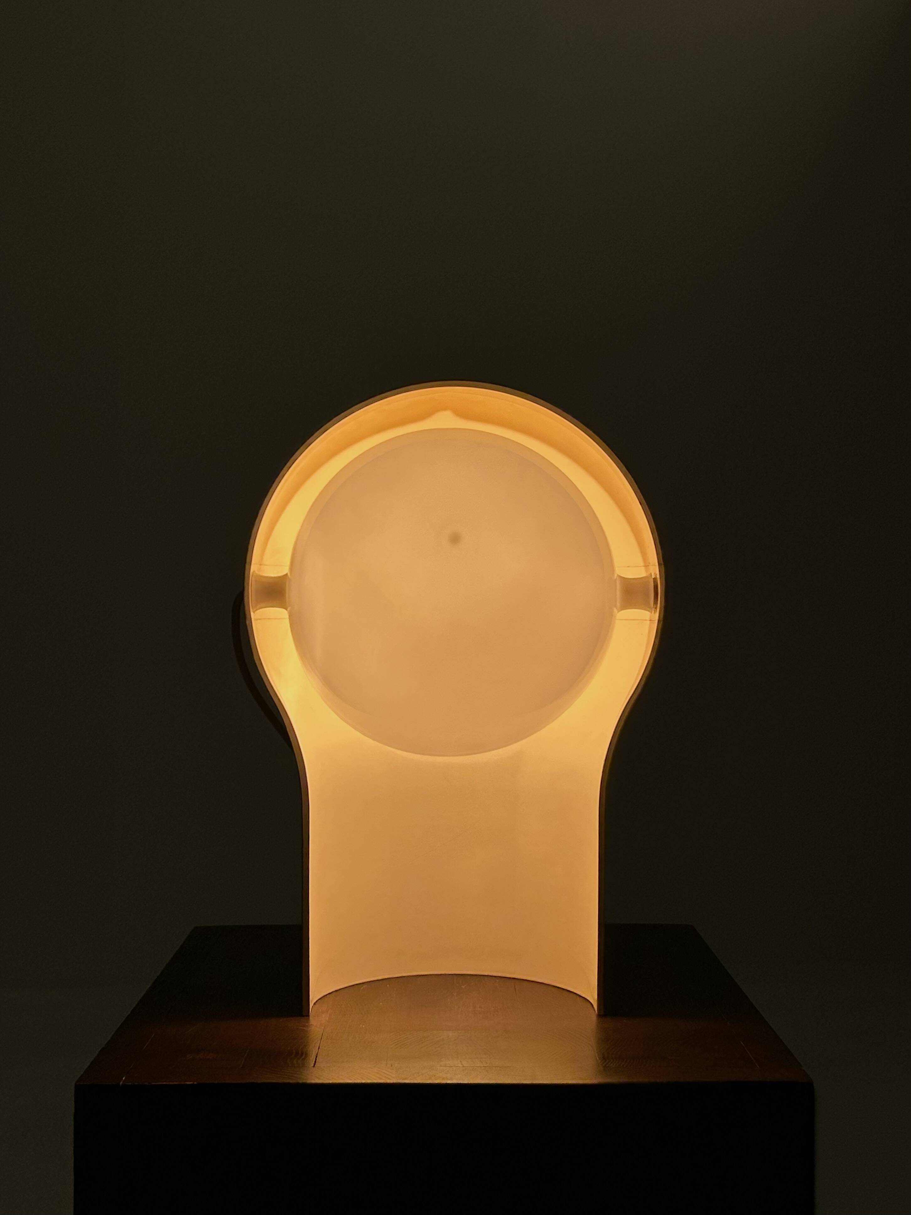 Table lamp Telegono by Vico Magistretti for Artemide