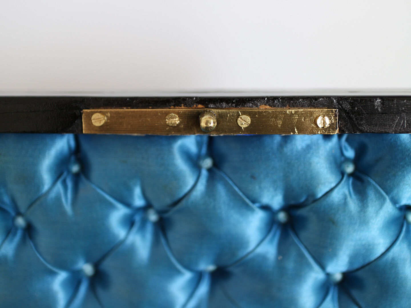 Glove box in ball marquetry