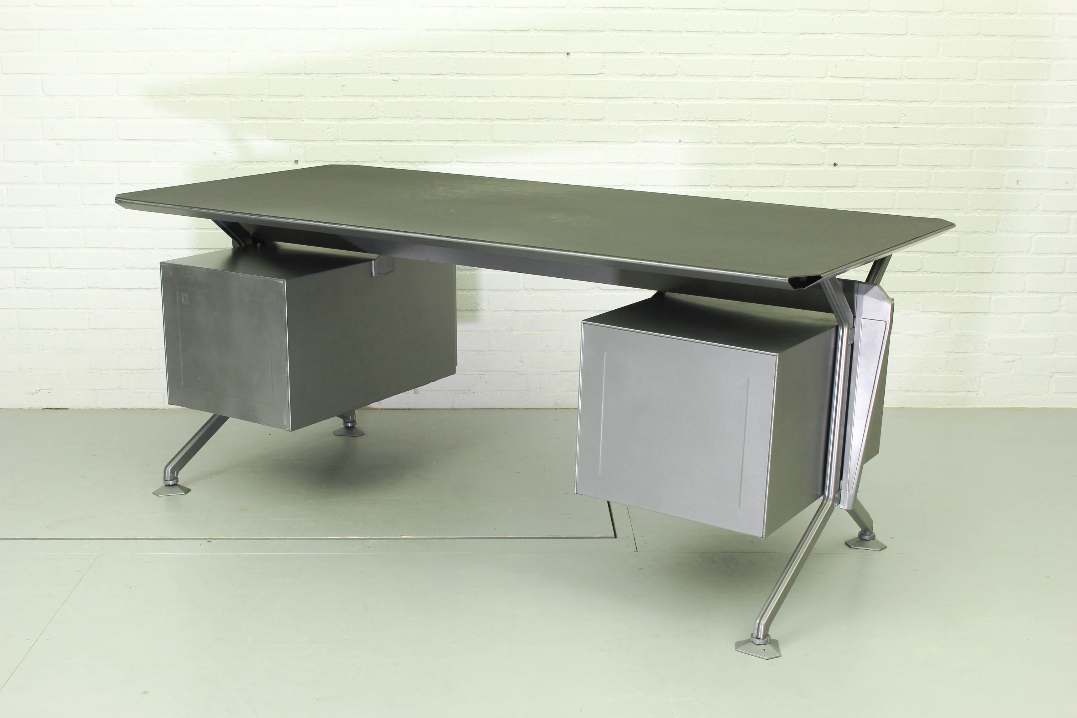Arco Desk by Studio BBPR  for Olivetti, 1963