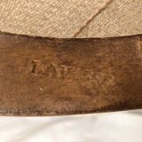 Corner armchair in carved beech, stamped jean avisse, 18th century