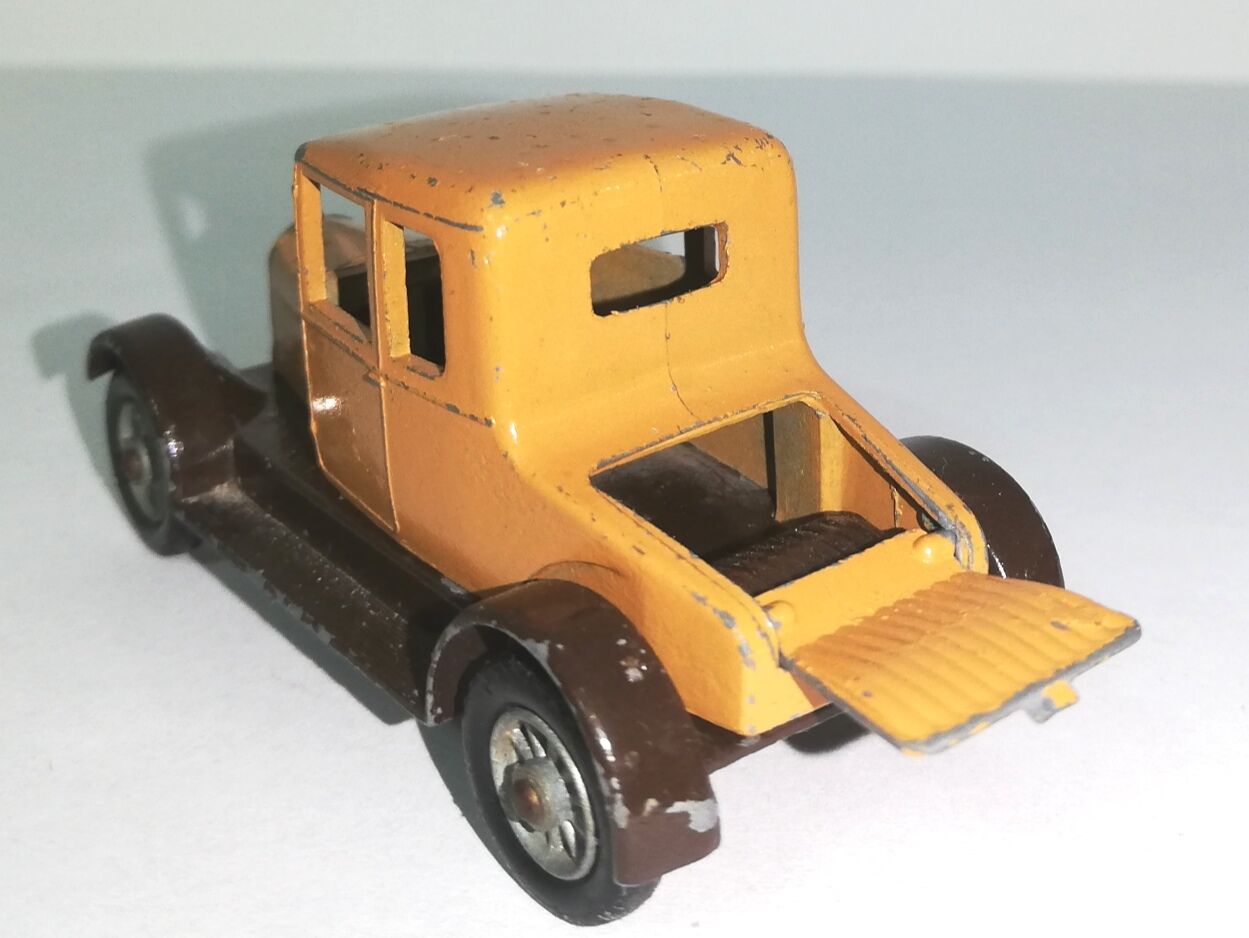 Matchbox Morris Cowley "Bullnose" number 8