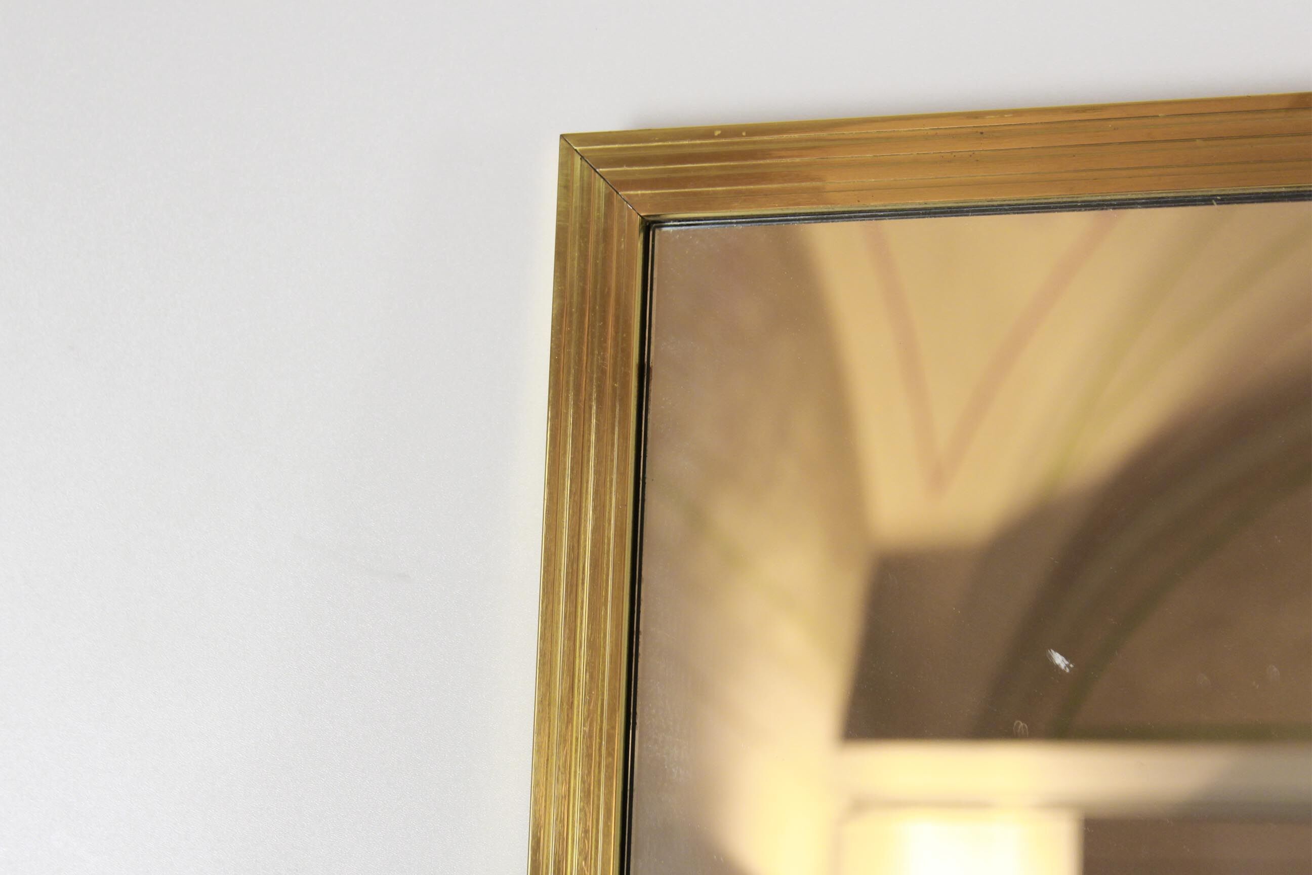Miroir vintage des années 1970 avec cadre en verge d'or