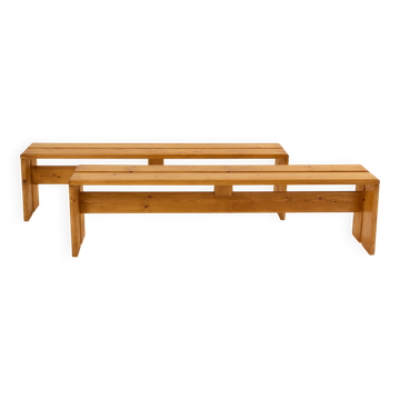 Pair of benches by Charlotte Perriand in pine, Les Arcs 1970.