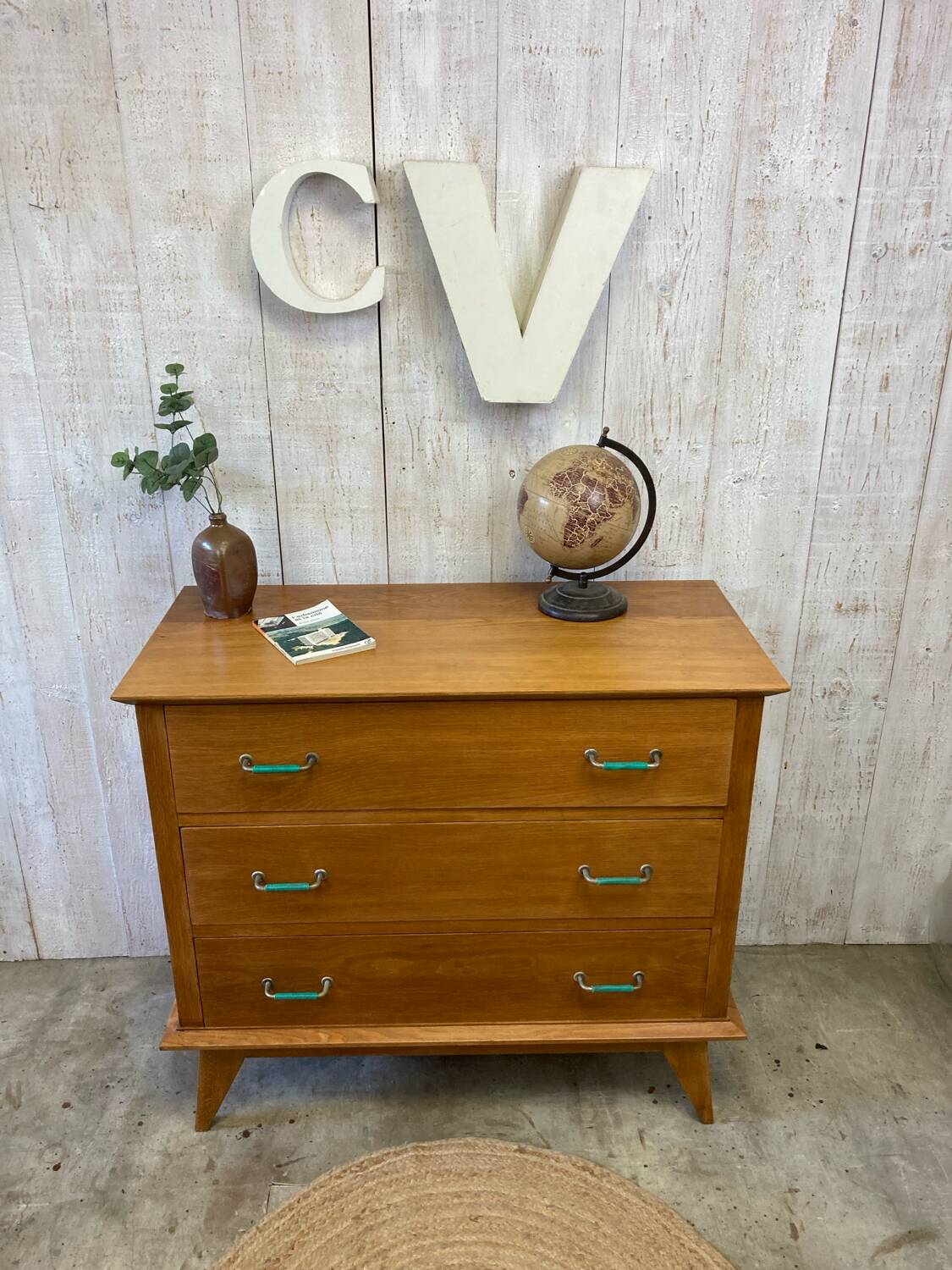 Commode vintage pieds compas