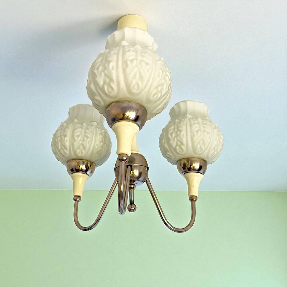 Mid Century Modern 3-light chandelier