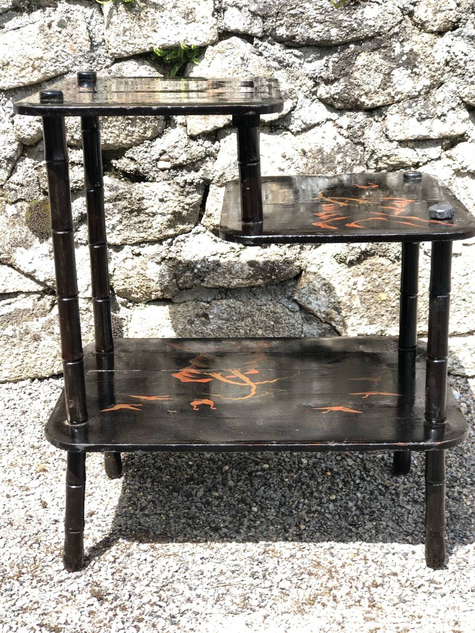 Etagere ancienne chinoise laquee noire napoleon iii