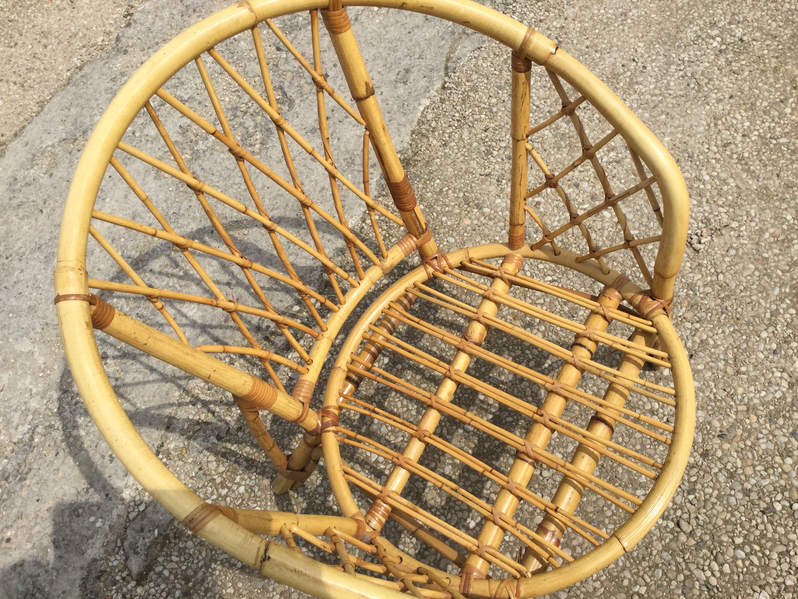 Rattan lounge