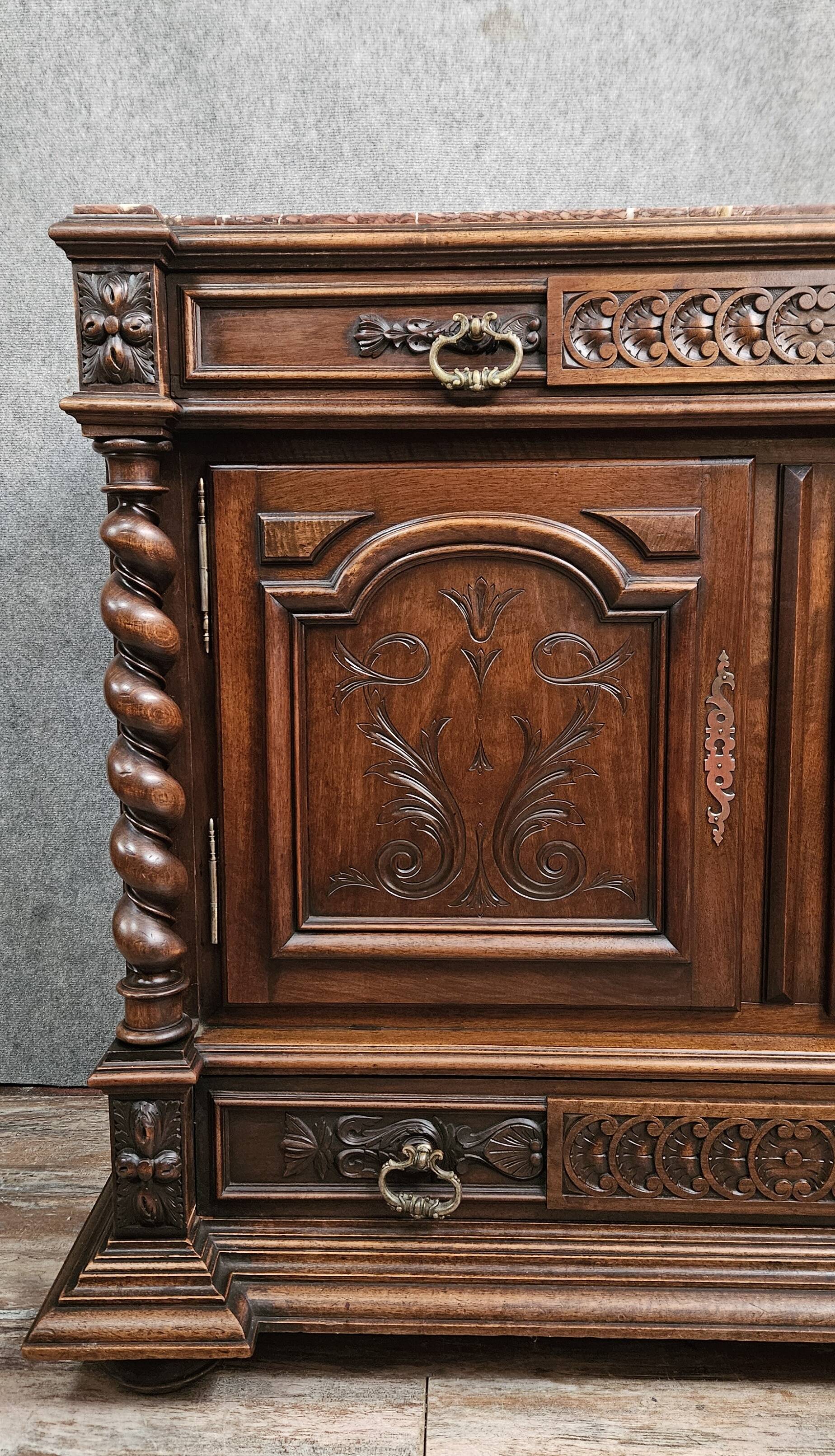Solid walnut cabinet with marble top – Renaissance style