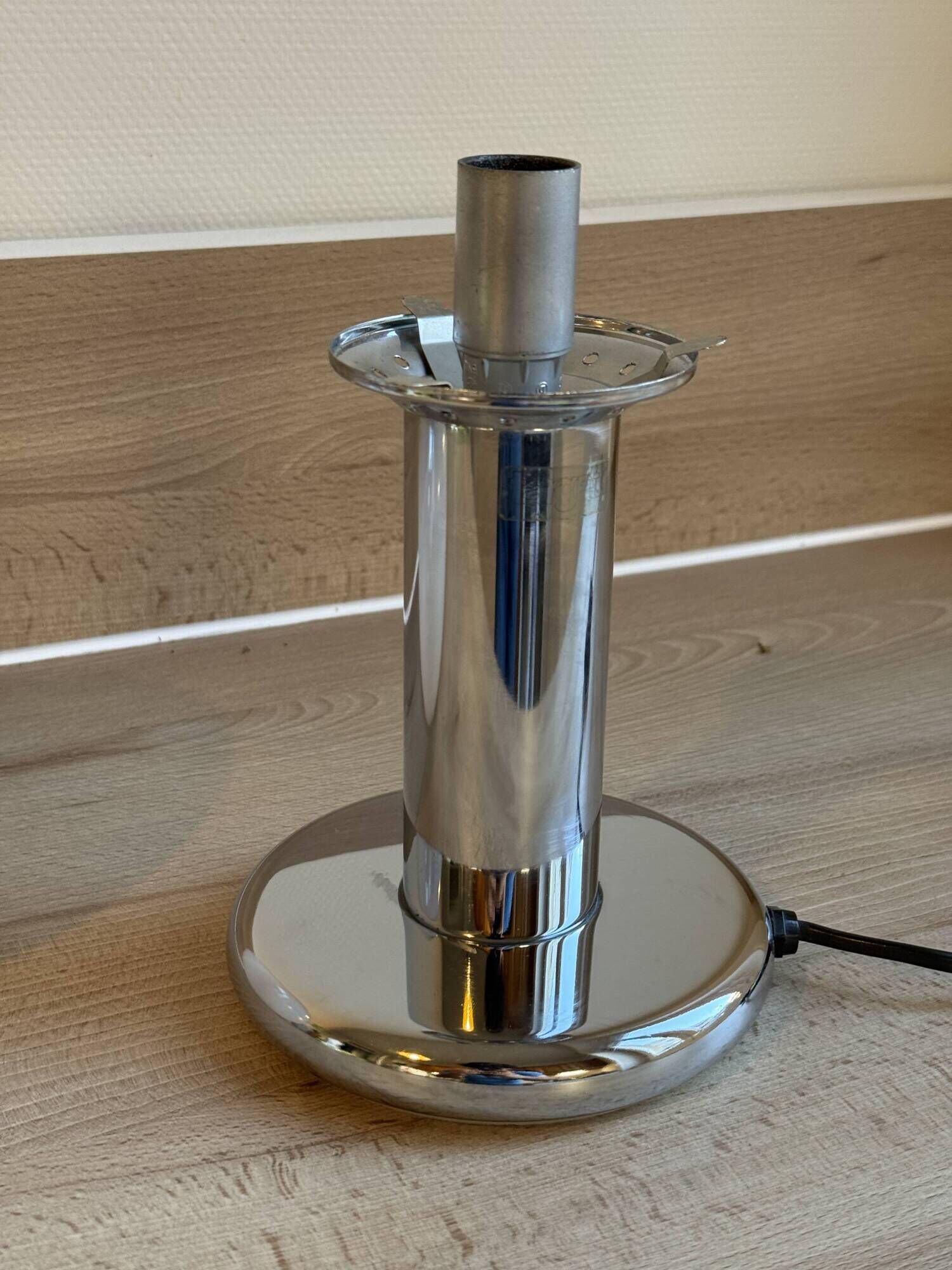 TARGETTI table lamp in chrome and transparent/white glass.