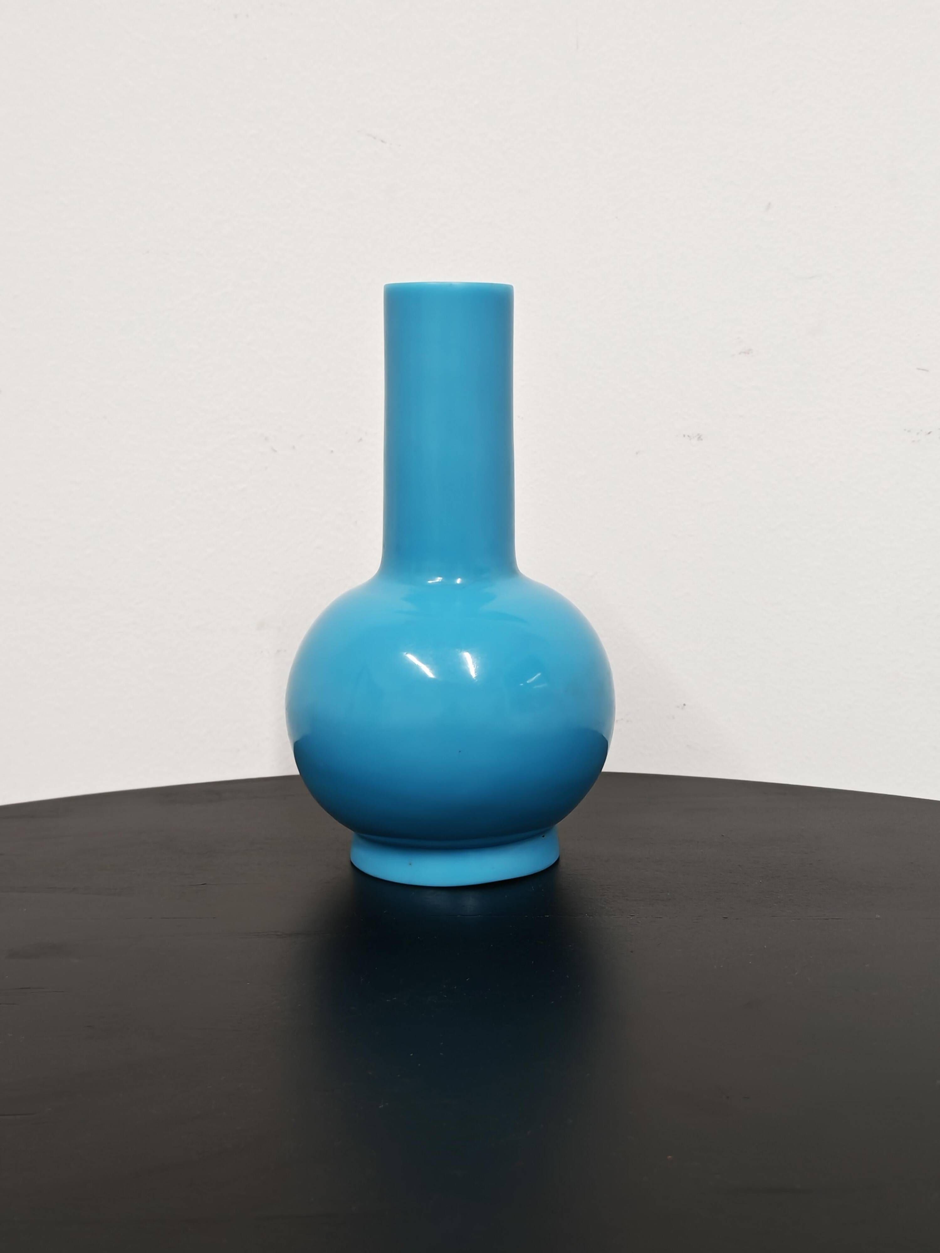 Sculptural antique glass vase by Peking Glass, 18th century.