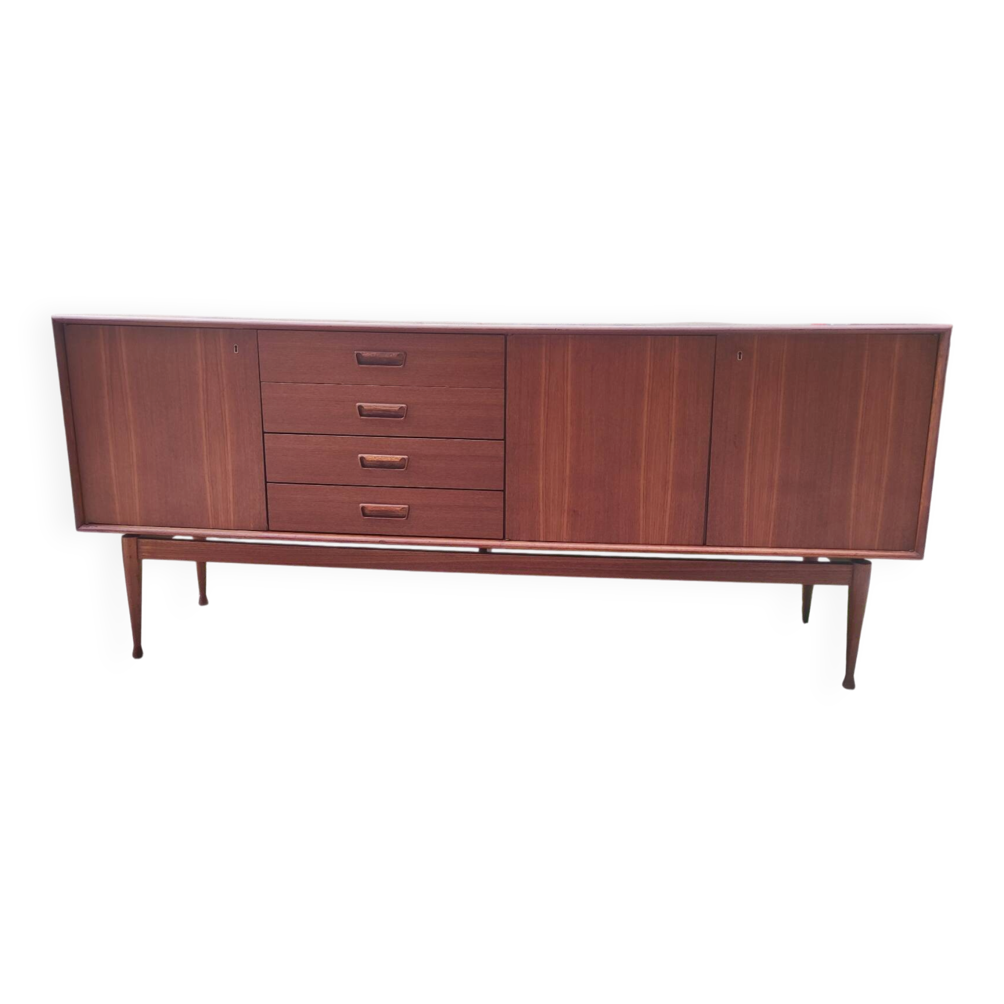 Scandinavian enfilade