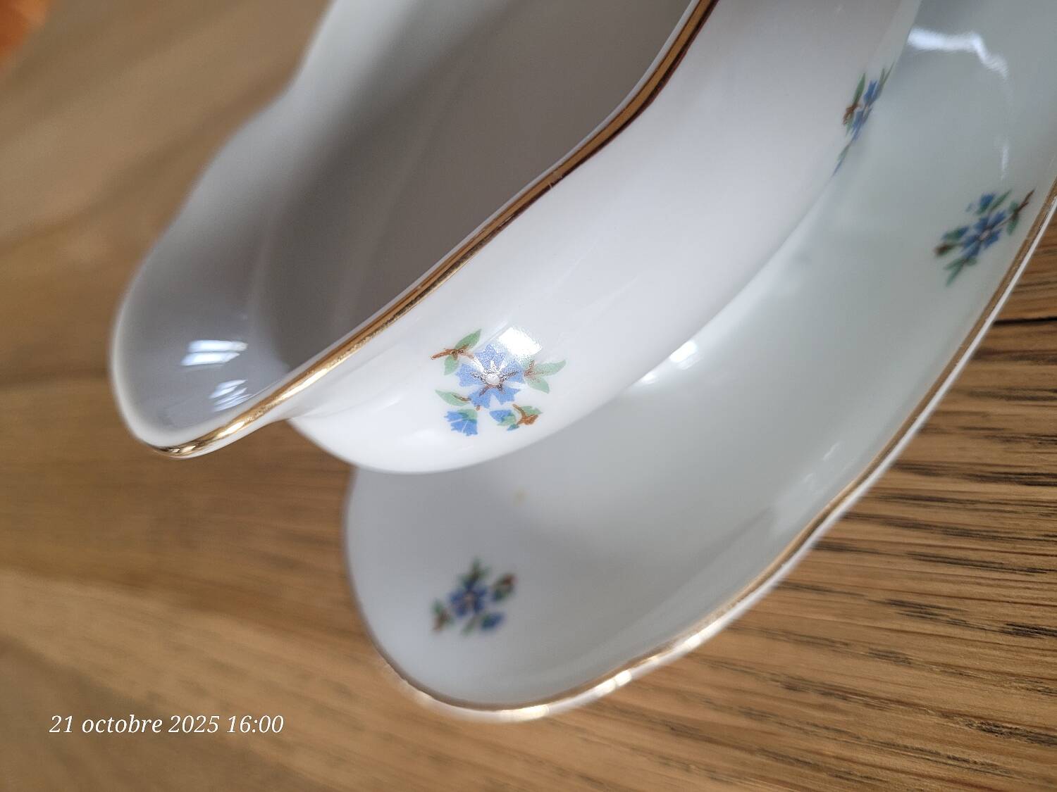 Saucière en porcelaine de Tchécoslovaquie