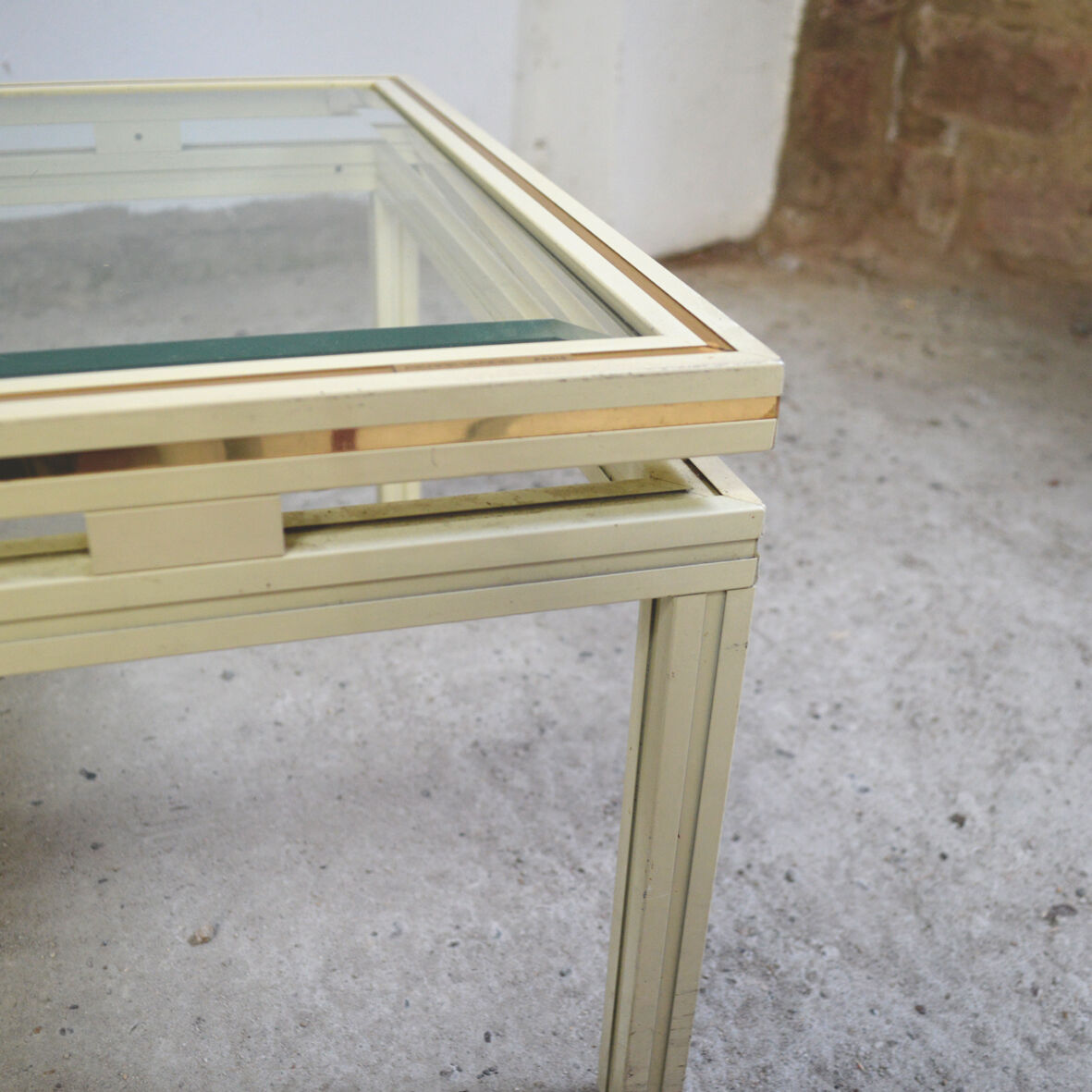 Table low Pierre Vandel