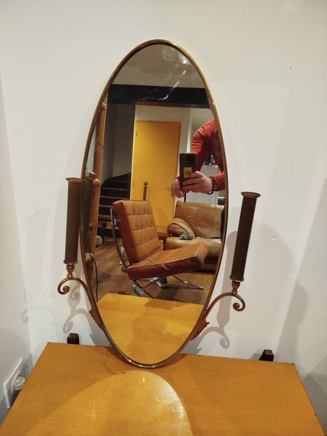 Oval wall mirror with sconces – brass – 1950s/60s