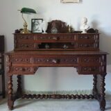 Neo-Renaissance oak cash desk and step