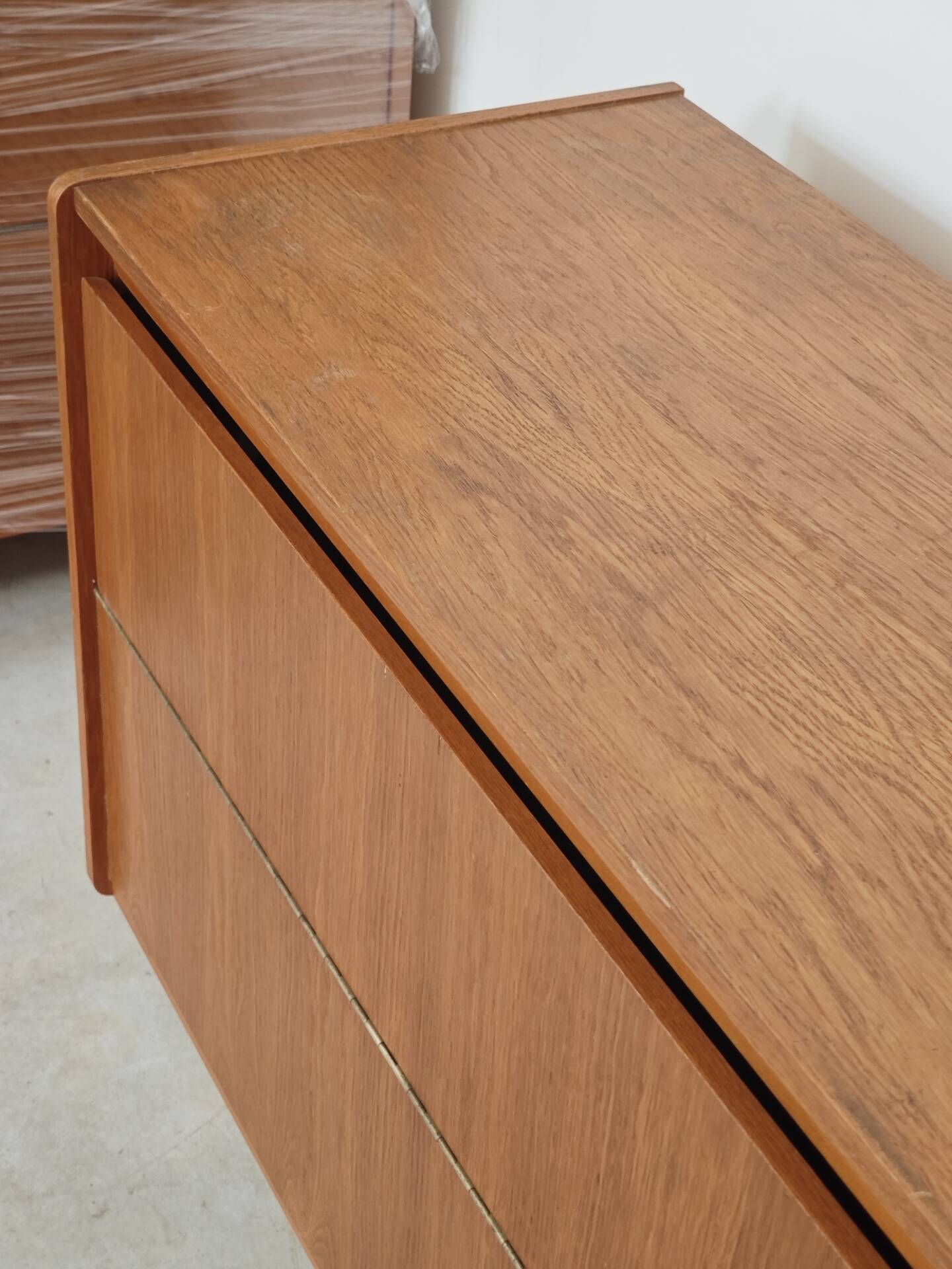 Coffre rangement / mini bar U459 par Jiri
Jiroutek pour Interier Praha