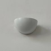 Pair of vintage wall lights in matte white lacquered metal, Italy, 1980.