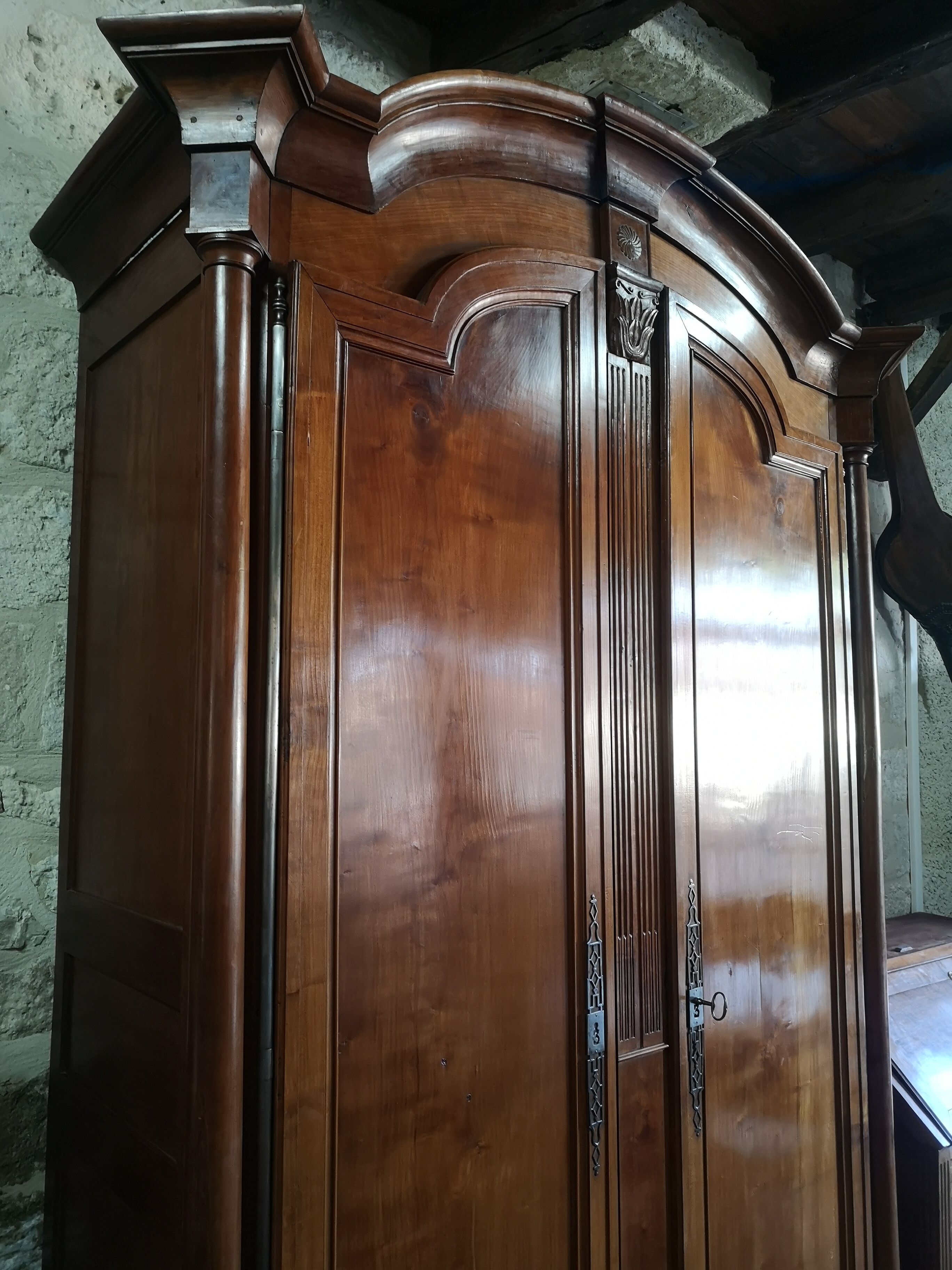 Cherry wood column wardrobe